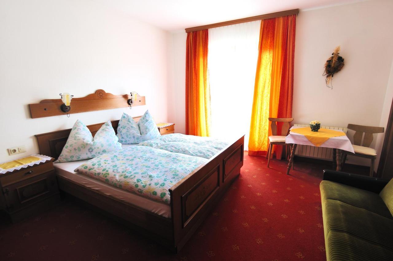 Bed and Breakfast Buttermilchalm Sankt Martin am Tennengebirge Exterior foto